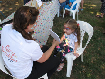 Face painting and balloon modelling twisting in for events and parties in Canberra and Queanbeyan